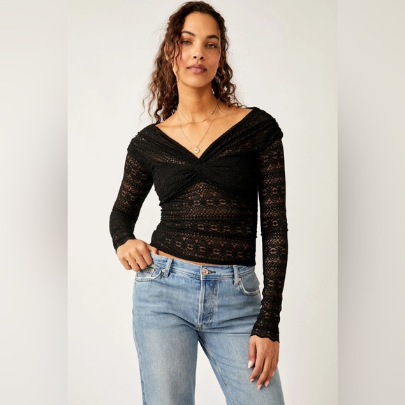 🌻🆕FREE PEOPLE Hold Me Closer Top Black-Size Medium - Picture 6 of 13